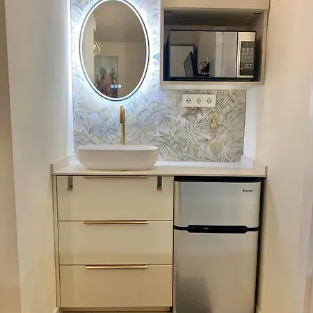 Small Private In Heart Of - Rusafa * Valenza